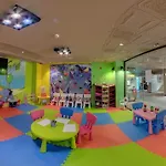 мия 2 Deluxe Royal Apartment